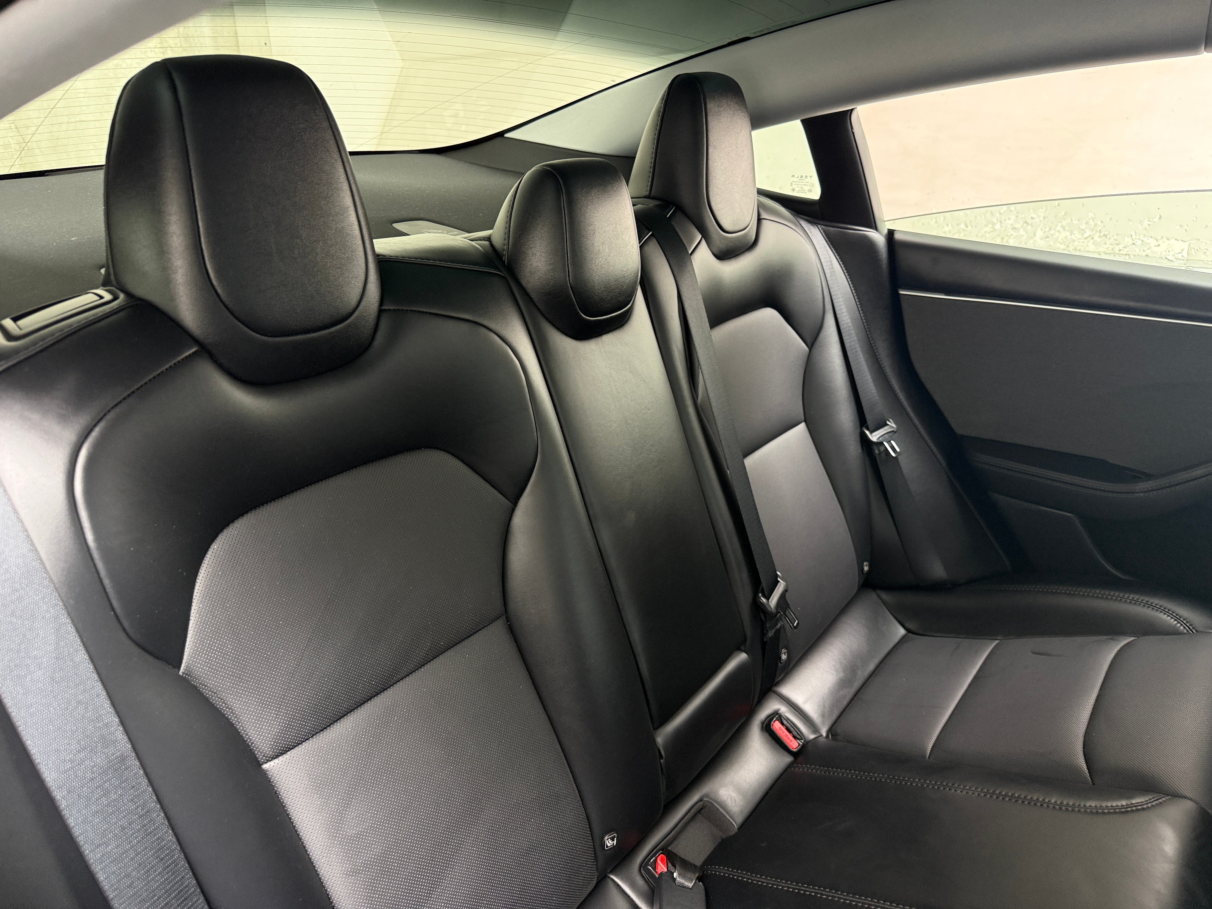 tesla model 3 2025 5YJ3E1EA0SF930474 image tesla model 3 2025 5YJ3E1EA0SF930474 image
